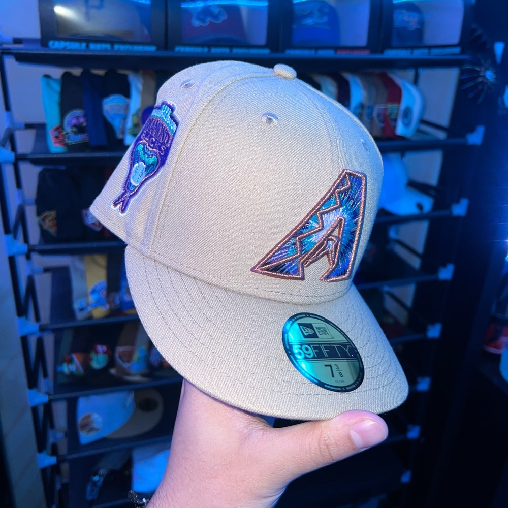 Diamond Backs Exclusive Fitted